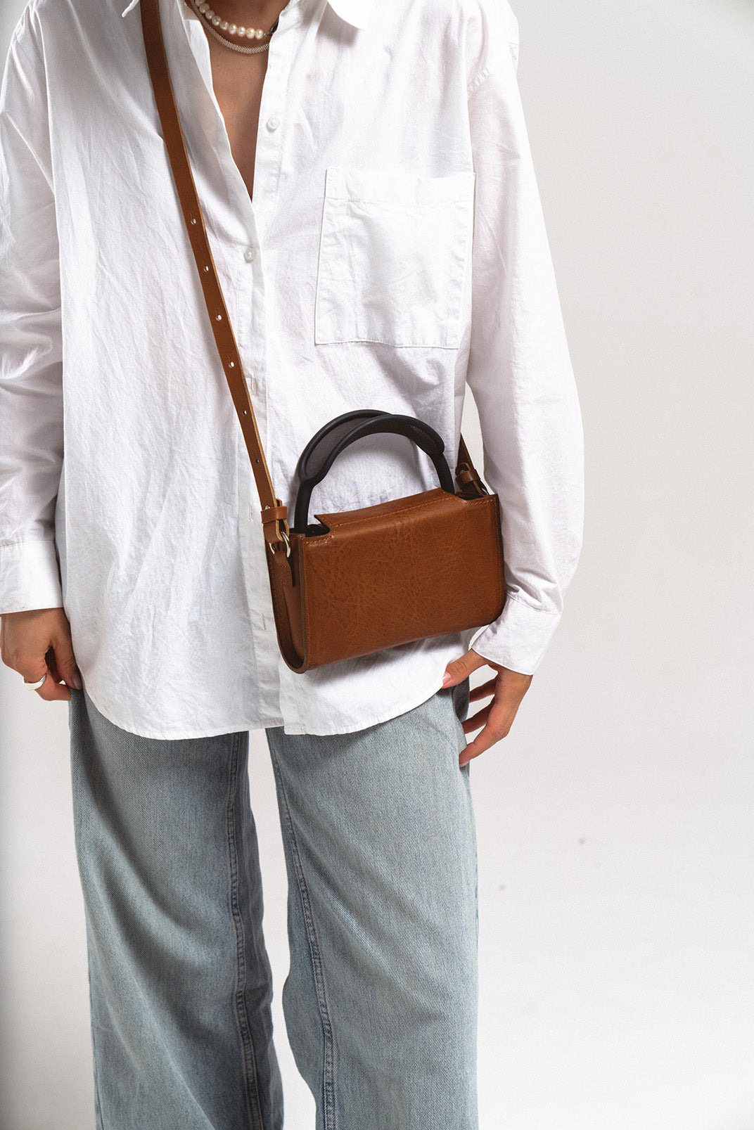 Leather Case for AirPods Max - The Minimalist 3.0 (Brown)